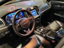 کرایسلەر 300